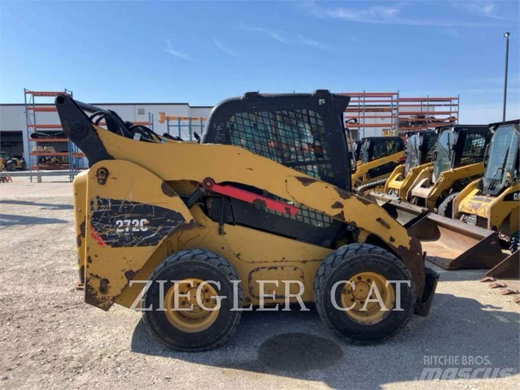 CAT 272C Smykem řízené nakladače