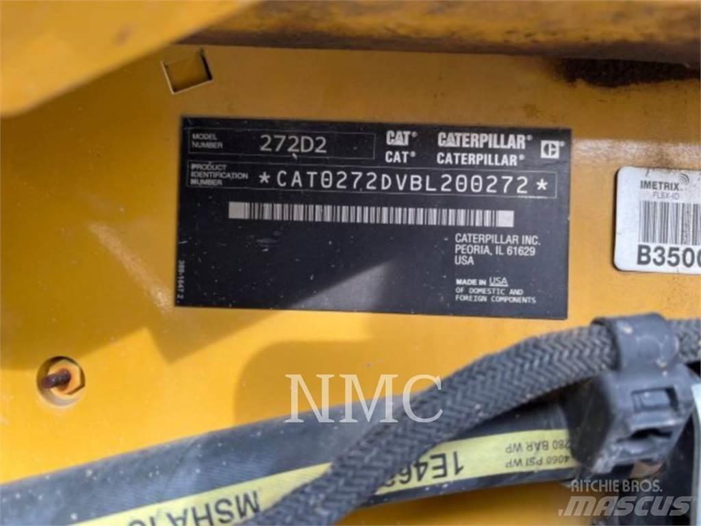 CAT 272D2 Smykem řízené nakladače