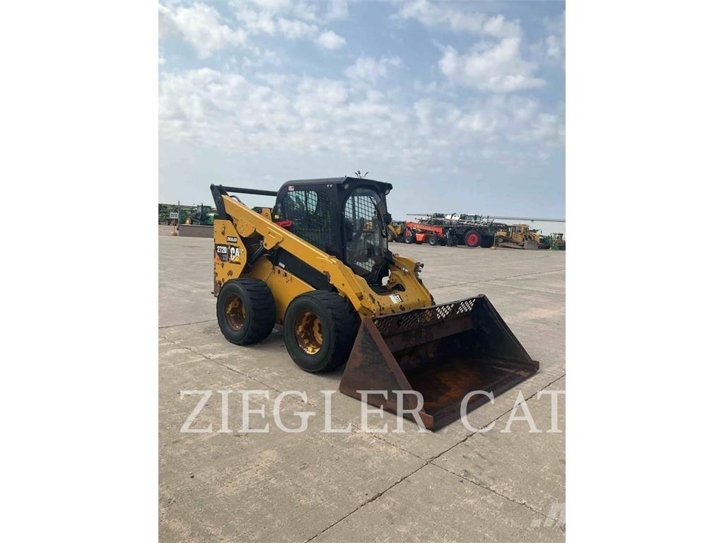 CAT 272D2XHP Smykem řízené nakladače