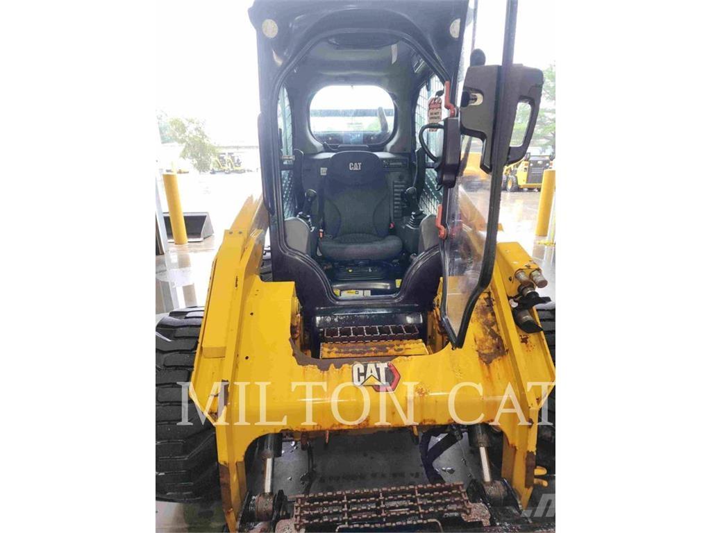 CAT 272D3 XHP Smykem řízené nakladače