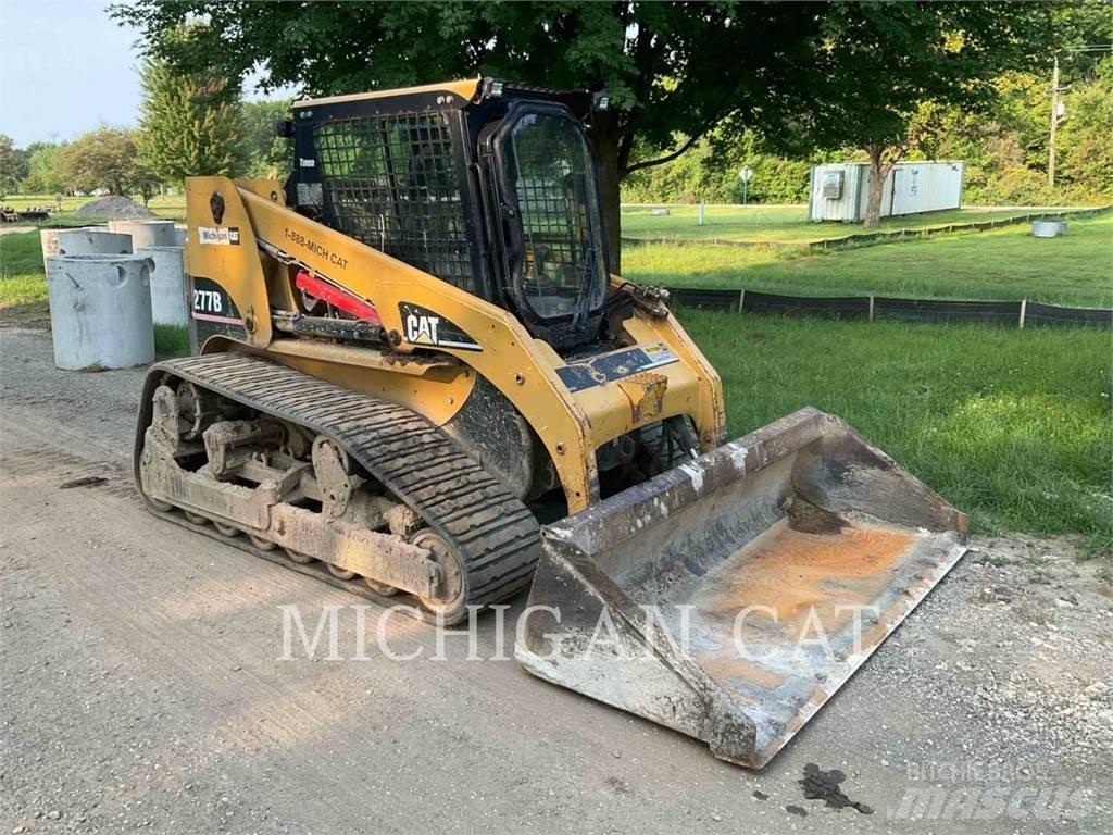 CAT 277B A Smykem řízené nakladače