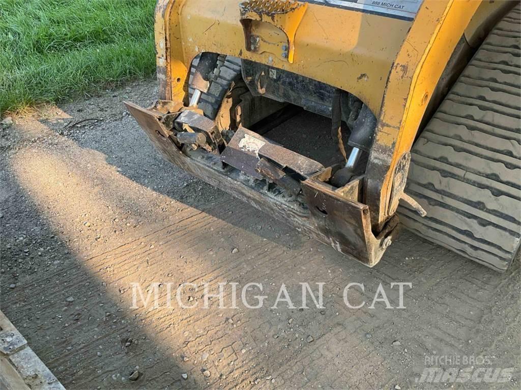 CAT 277B A Smykem řízené nakladače