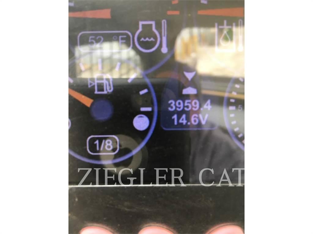 CAT 279D Pásové nakladače
