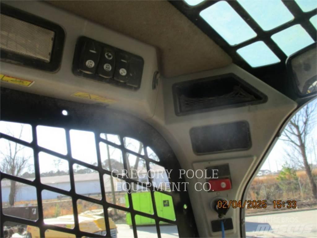 CAT 279D Pásové nakladače