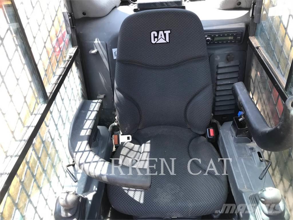 CAT 279D3 C3H2 Pásové nakladače