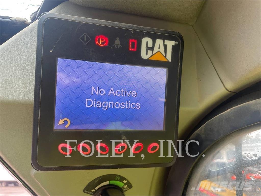 CAT 289D Pásové nakladače