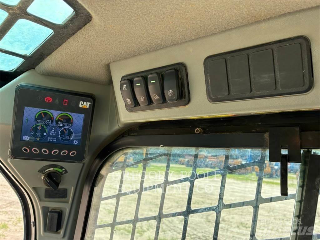 CAT 289D3 Pásové nakladače