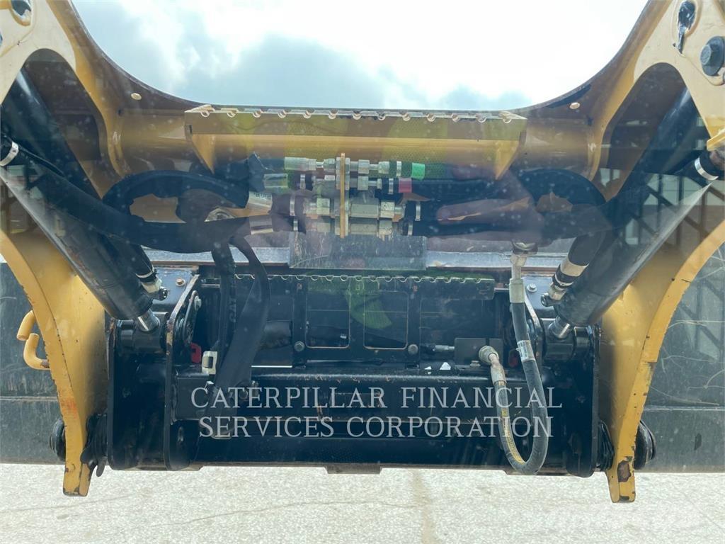 CAT 289D3 Pásové nakladače