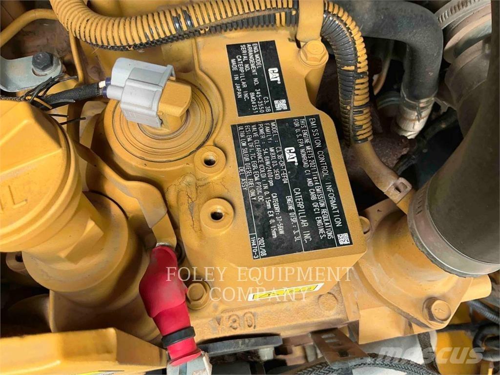 CAT 289D3XPS2C Smykem řízené nakladače