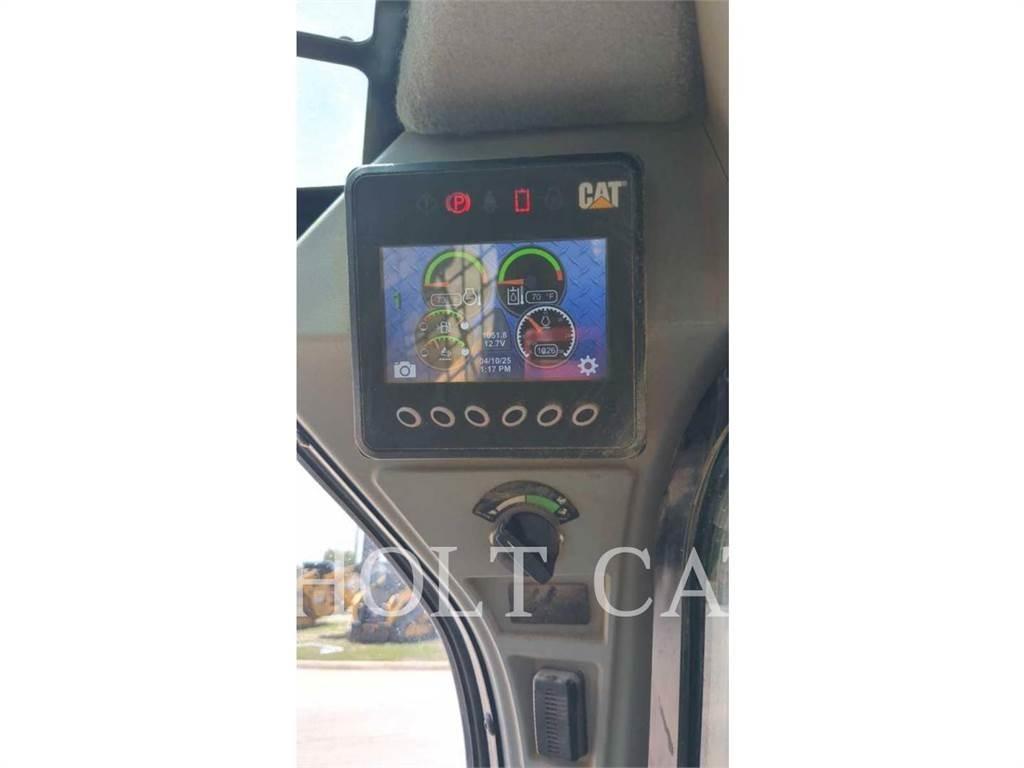 CAT 299D XHP Smykem řízené nakladače
