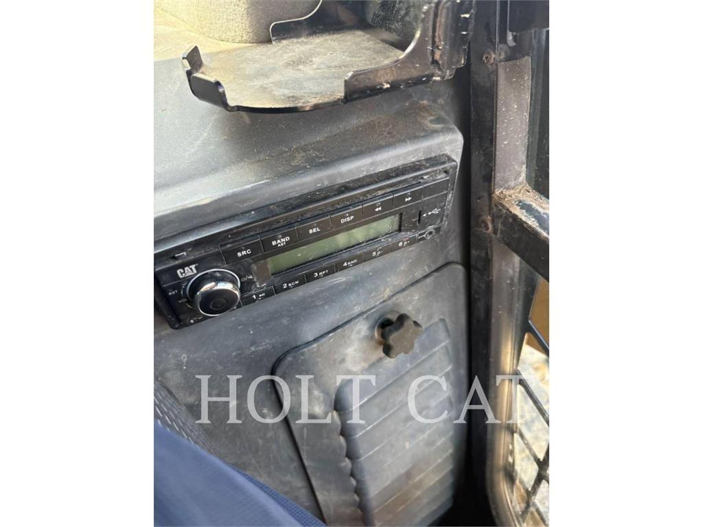 CAT 299D XHP Smykem řízené nakladače