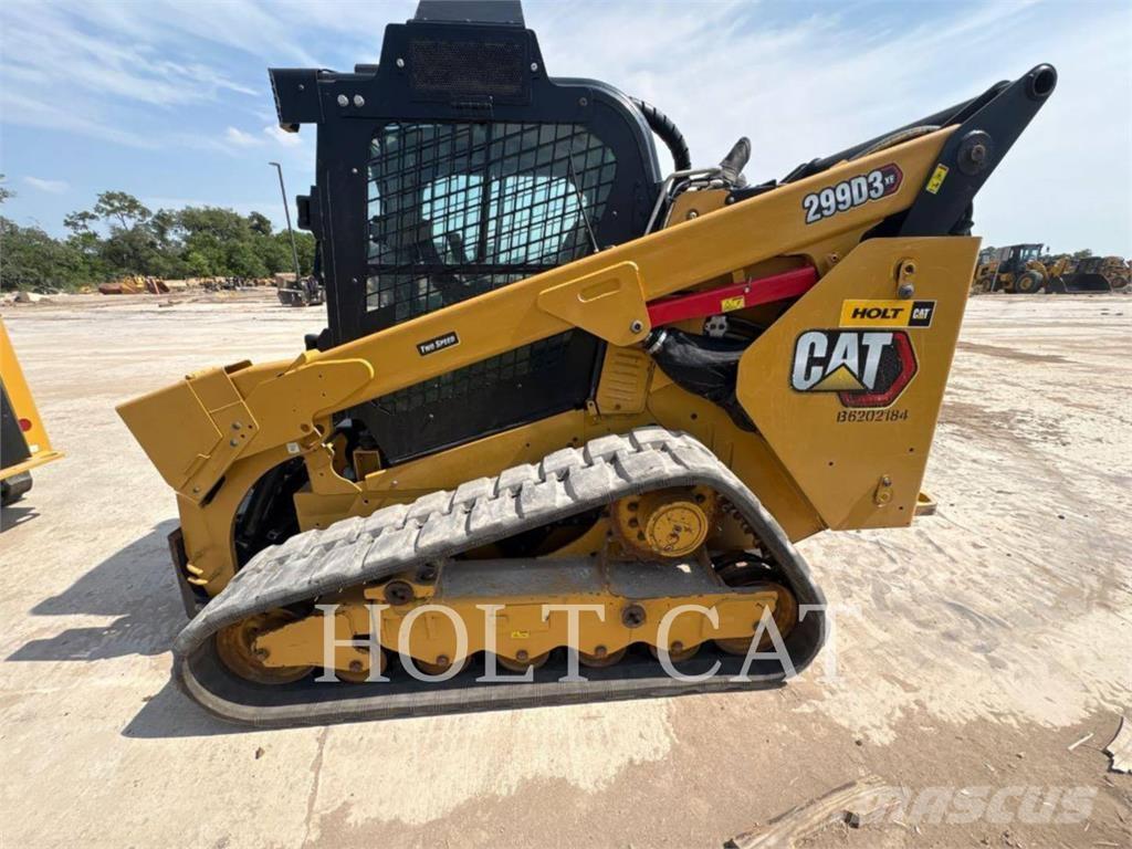CAT 299D XHP Smykem řízené nakladače
