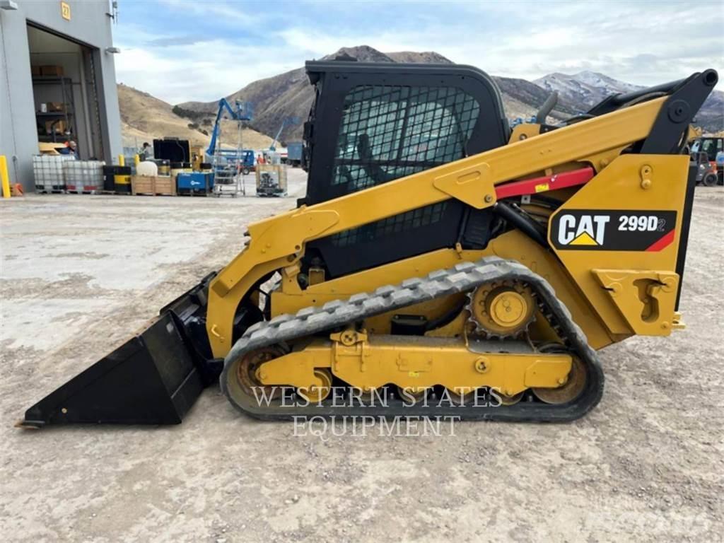 CAT 299D2 Smykem řízené nakladače