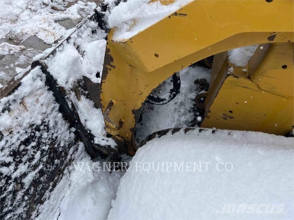 CAT 299D2 HF Pásové nakladače