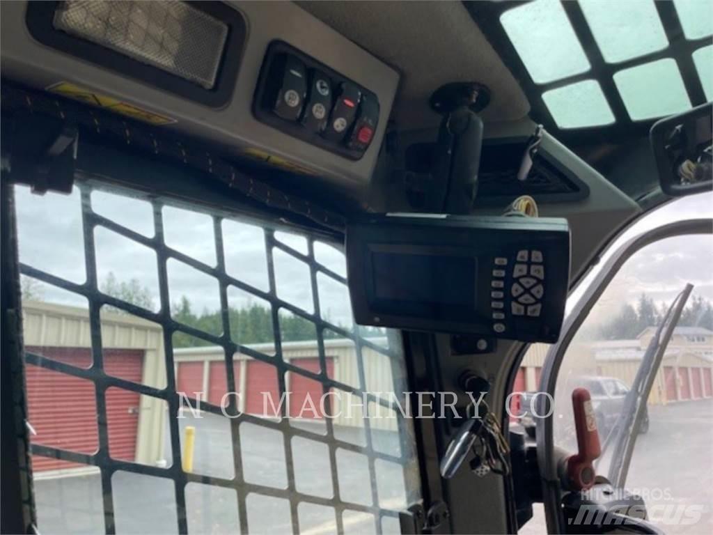 CAT 299D2 XHP Smykem řízené nakladače
