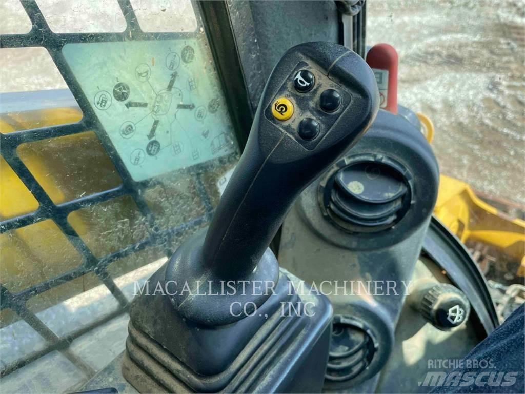 CAT 299D3 Pásové nakladače