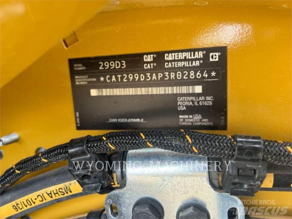 CAT 299D3 Smykem řízené nakladače