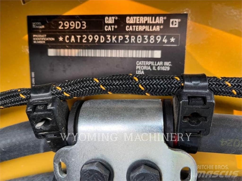 CAT 299D3 Smykem řízené nakladače