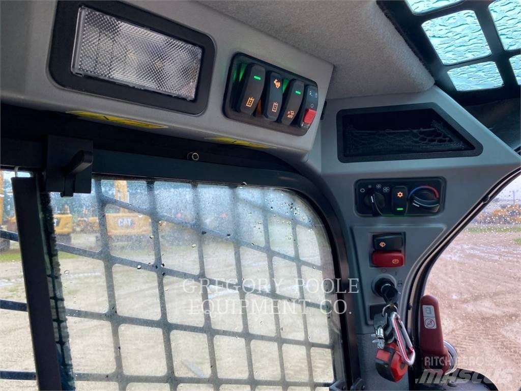 CAT 299D3 Pásové nakladače