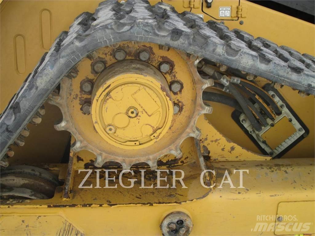 CAT 299D3 Pásové nakladače