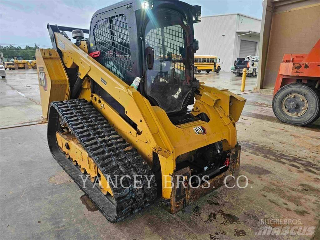 CAT 299D3 XELM Smykem řízené nakladače
