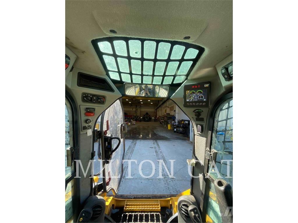 CAT 299D3 XHP Smykem řízené nakladače