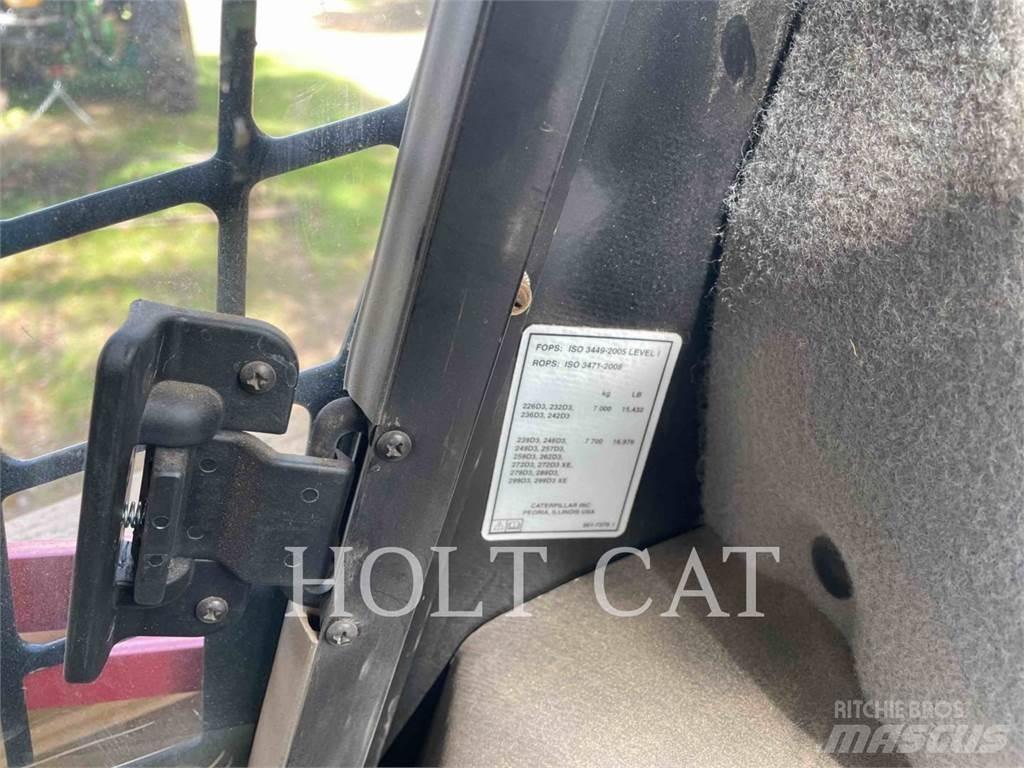 CAT 299D3XE Pásové nakladače