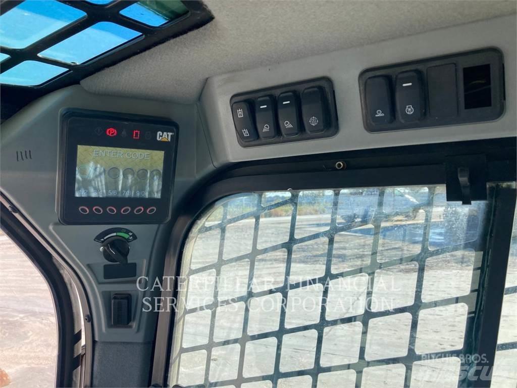 CAT 299D3XE Pásové nakladače