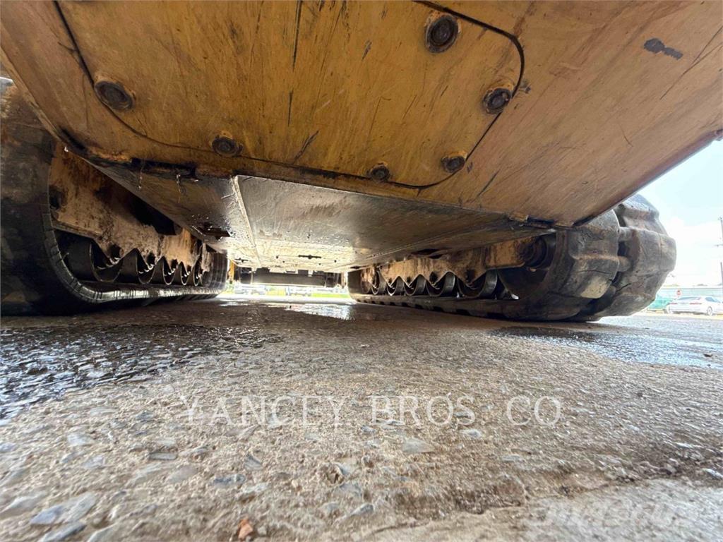 CAT 299D3XE Pásové dozery