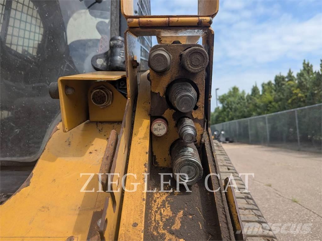 CAT 299D3XE Pásové nakladače