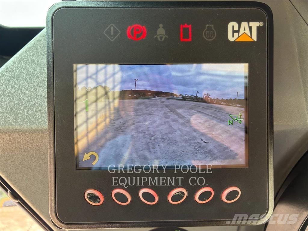 CAT 299D3XE Pásové nakladače