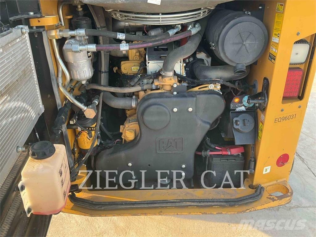 CAT 299D3XE Pásové nakladače