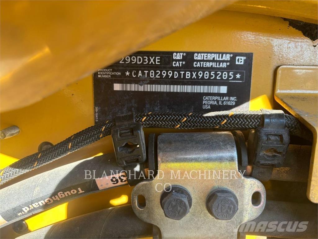 CAT 299D3XE Pásové nakladače