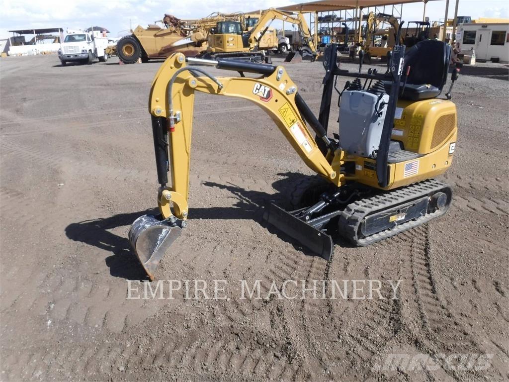 CAT 300.9D Pásová rýpadla