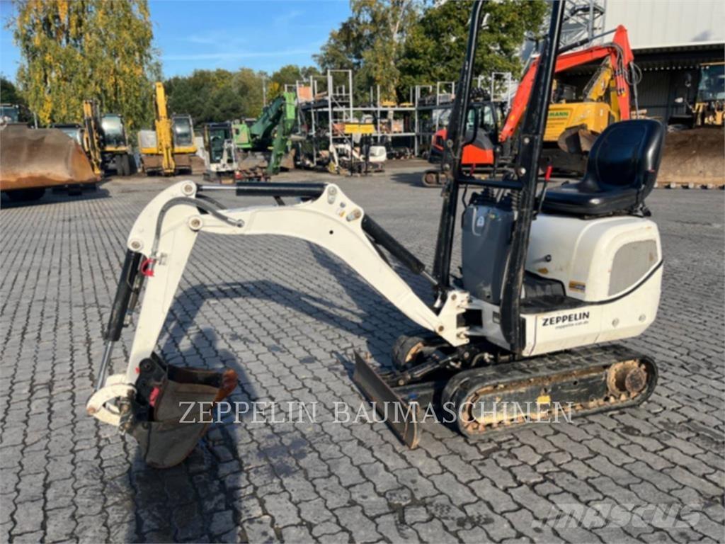 CAT 300.9D Pásová rýpadla