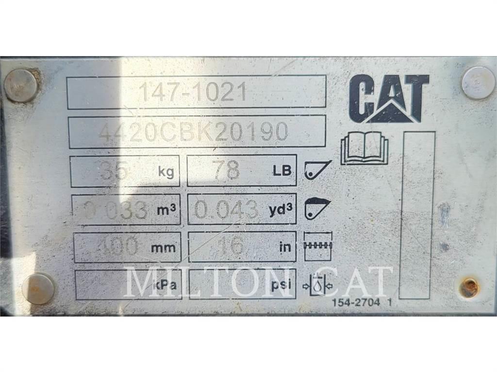 CAT 301 16 DIG BUCKET Lopaty