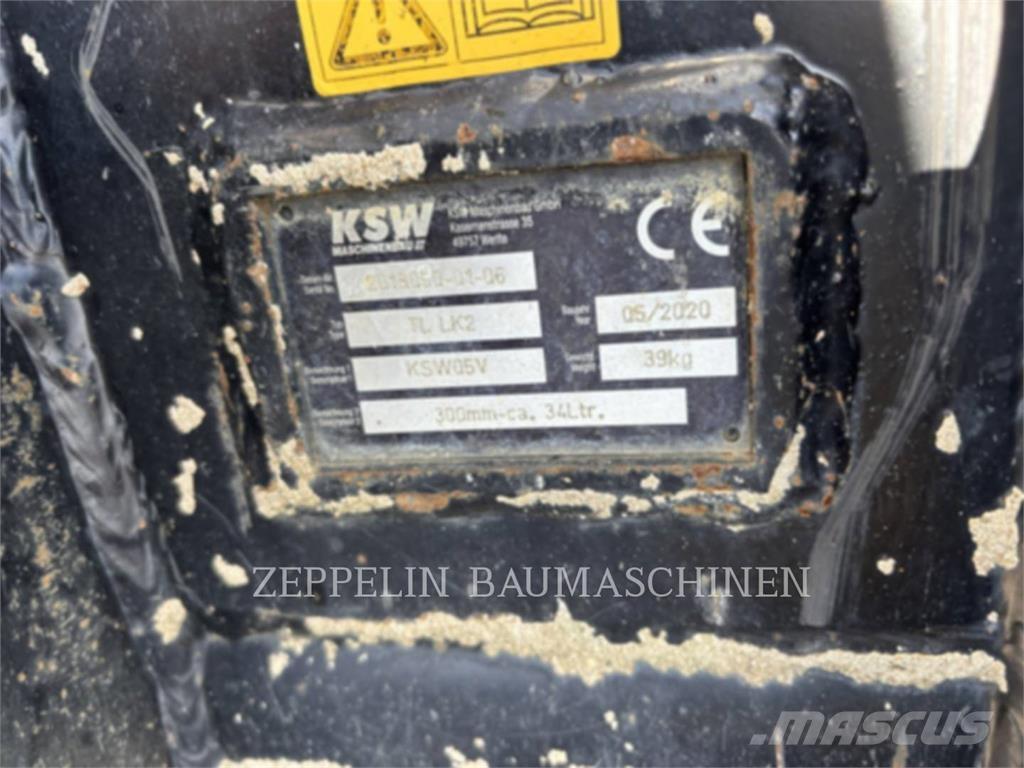 CAT 301.6-05A Pásová rýpadla