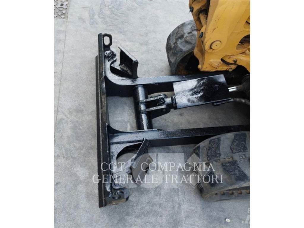 CAT 301.7 Pásová rýpadla