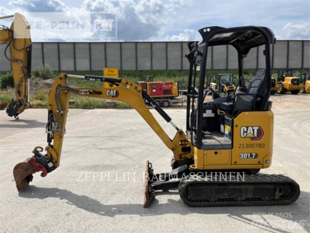CAT 301.7-05A Pásová rýpadla