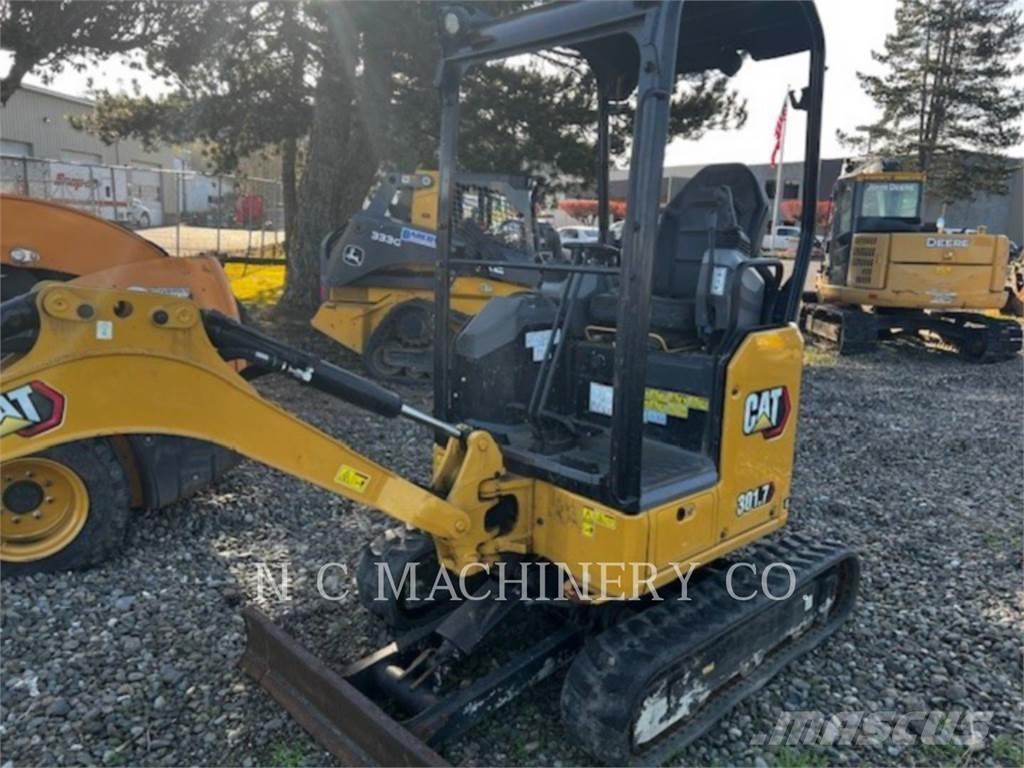CAT 301.7 CRCN Pásová rýpadla