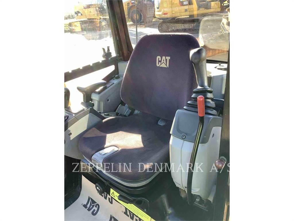 CAT 301.7D Pásová rýpadla