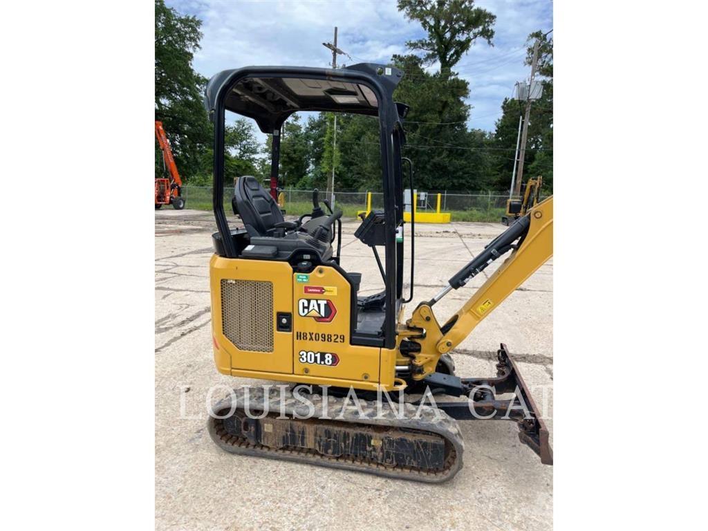 CAT 301.8 Pásová rýpadla