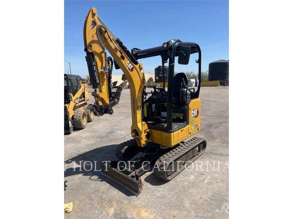 CAT 301.8 Pásová rýpadla