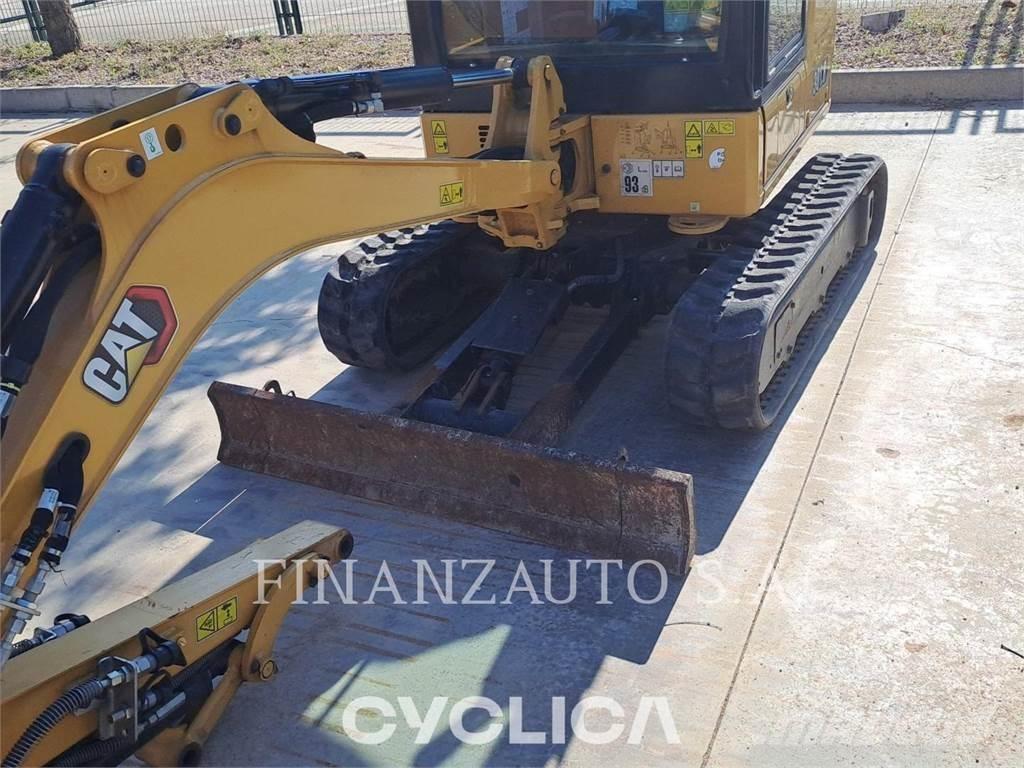 CAT 301.8 Pásová rýpadla