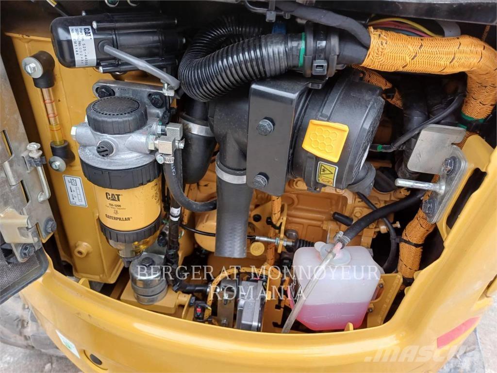 CAT 301.8-05 Pásová rýpadla