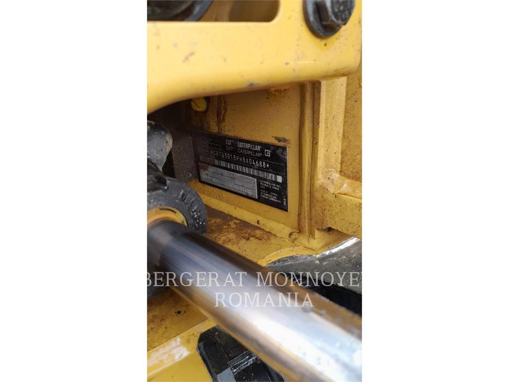 CAT 301.8-05 Pásová rýpadla