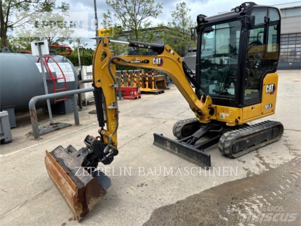 CAT 301.8-05A Pásová rýpadla