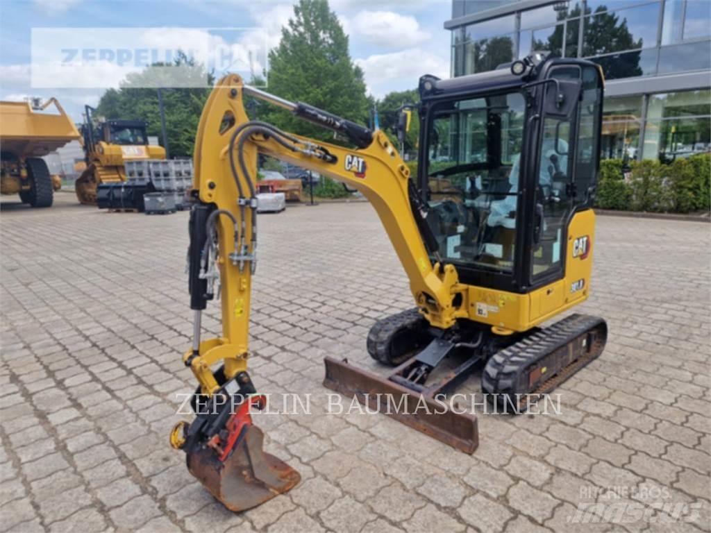 CAT 301.8-05A Pásová rýpadla