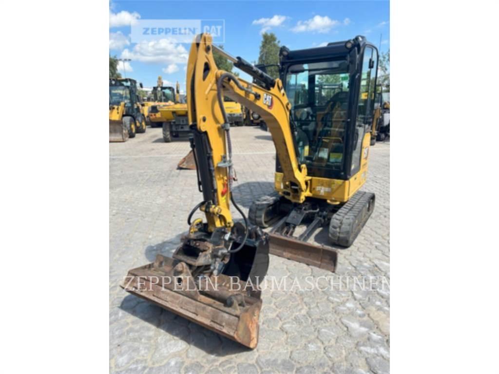 CAT 301.8-05A Pásová rýpadla