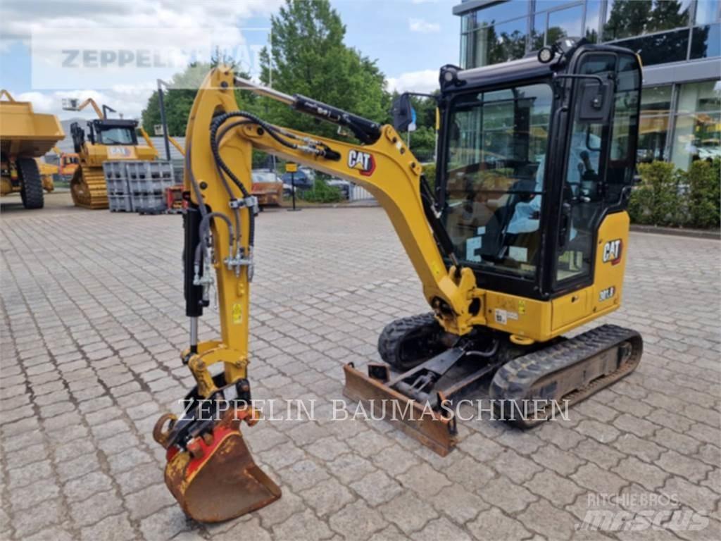 CAT 301.8-05A Pásová rýpadla